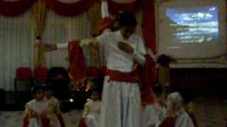 preview picture of video 'coreografia Igreja Evangelica de Vale de Cambra 4'