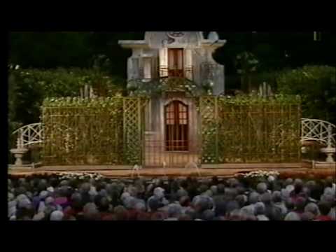 20001 Kärlek & Lavemang Öppning akt 2