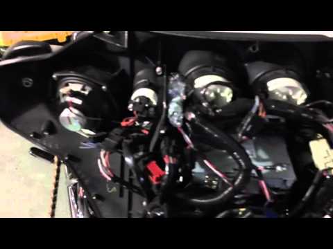 Installing Kicker PS5250 speakers in 08 Street. Glide