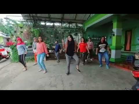 Zumba zin Risty || Easy by soulstar, say whaat, leftside|| Zumba story || Choreo by Zj Zee