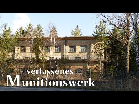 verlassenes Munitionswerk aus dem zweiten Weltkrieg