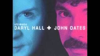 Maneater - Hall and Oates lyrics