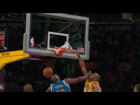 Kobe Bryant's MONSTROUS slam dunk- April 26
