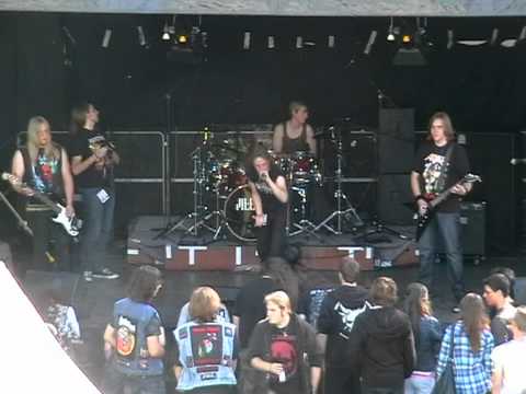 Bone Shatters @ Rock am Hügel - Äon