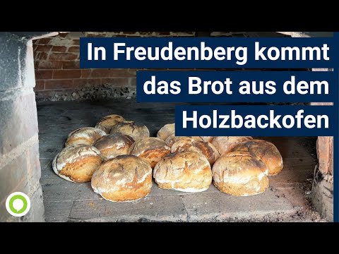 In Freudenberg kommt das Brot noch aus dem Holzbackofen