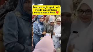 Download lagu biarpun lagi capek .kak melda ga sombong semua minta Poto ❤️ #meldasafitri #shellasaukia #panda mp3