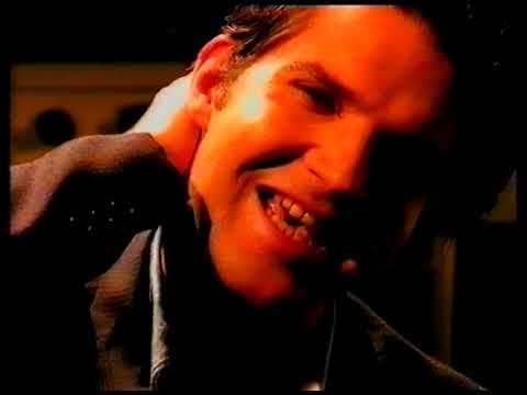 Lloyd Cole - She's a Girl and I'm a Man