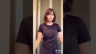 プルプル 揺れすぎ 巨乳 美人 美少女 tiktok