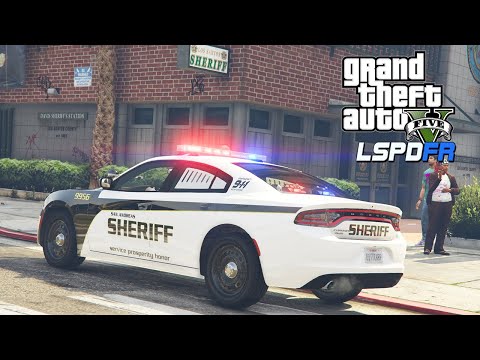 GTA 5 Mod LSPDFR - Car Bomb Exploded in City