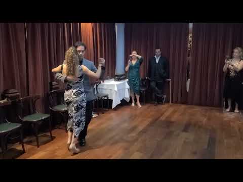 Tango lesson at Café Los Angelitos