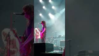 Courtney Barnett - Small Poppies (live)