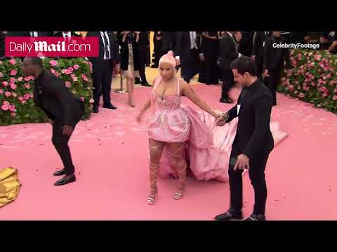 download lagu mp3 mp4 Heather Graham Daily Mail, download lagu Heather Graham Daily Mail gratis, unduh video klip Heather Graham Daily Mail