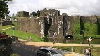 preview picture of video 'Caerphilly Castle'
