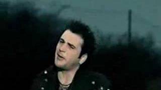 The Wildhearts - Stormy in the North, Karma in the South