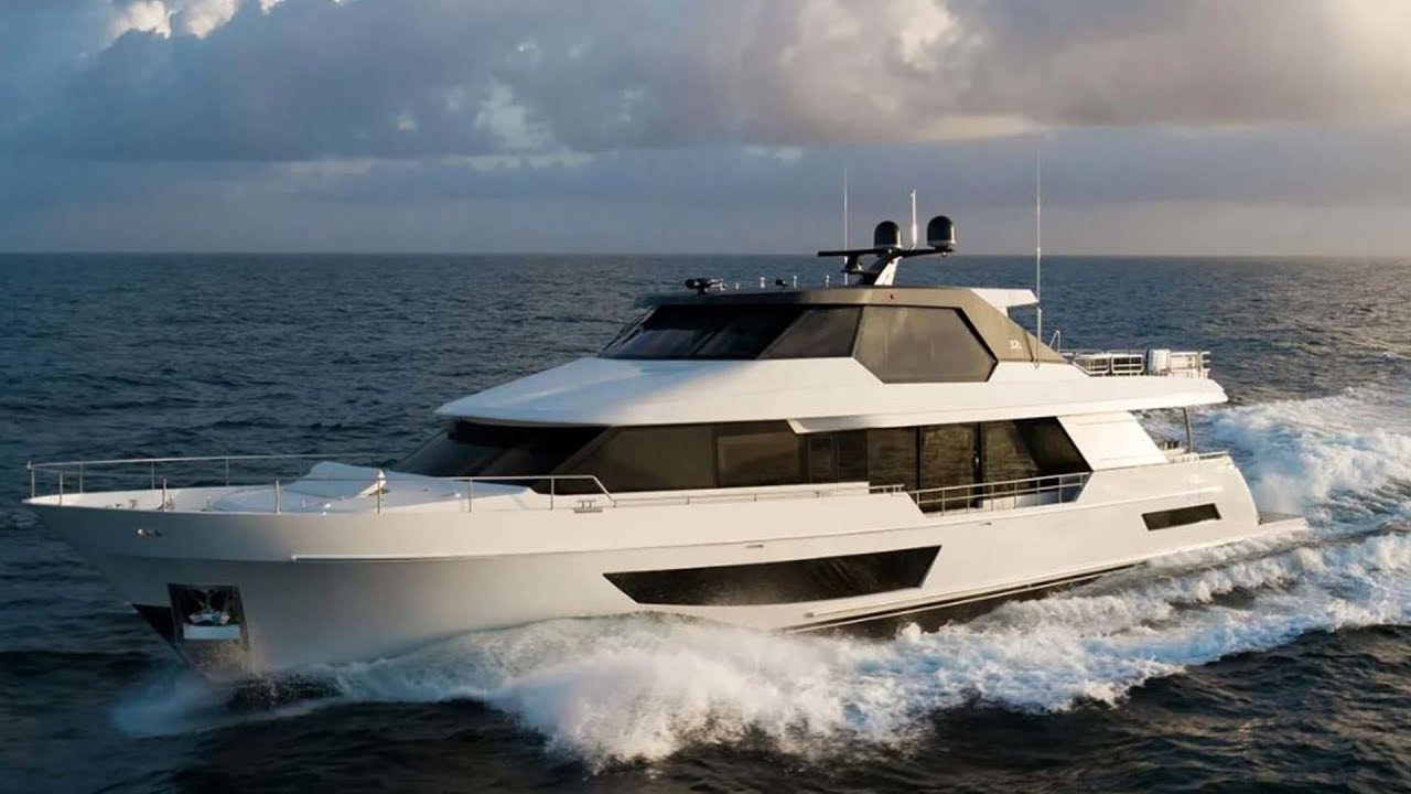 Ocean Alexander 32L - Promo Video
