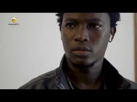 Pod et Marichou - SCÈNE HILARANTE "POSE-BÉBÉ"