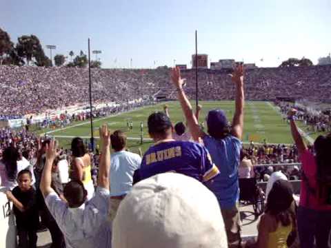 Crazy fluke pick six interception in the endzone by UCLA vs. Oregon 10-10-2009