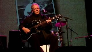 Kees Kingsize plays his version of Glamour Girl by T-Bone Walker