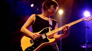 7/22 Kaki King - Can Anyone Who Has Heard This Music Really Be A Bad Person? (HD)