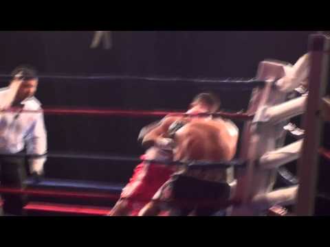 Javier "el Zorro" Castro Vs Jesus Pabon Round   2 - Miami Dade Auditorium