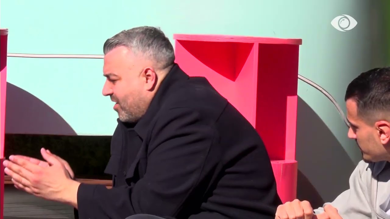 “Emigrimi të ç’njerëzon”/ Vijon biseda mes Rogertit dhe Mateos: Nuk e di a jam shqiptar apo anglez…