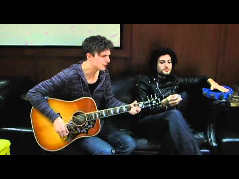 Neverending White Lights - The Lonely War Ft. Bed of Stars