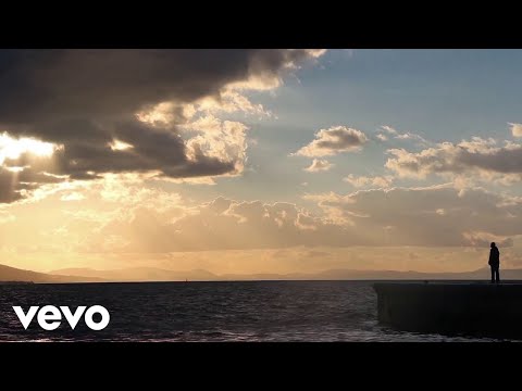 Milo Hrnić - Kome Bi Šumilo More Moje Sinje