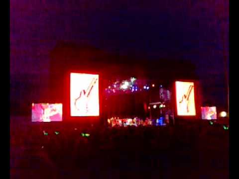 Mando Diao - Dance With Somebody (Live 15º SBSR in Lisbon)