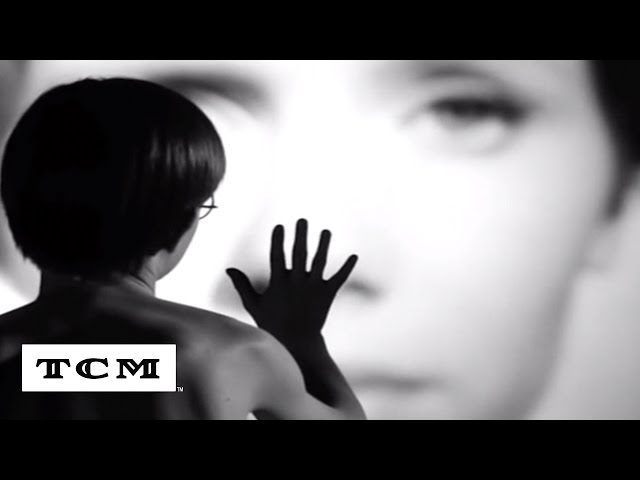 Vídeo relacionado con Mis padres: Trilogía familiar (NARRATIVA)