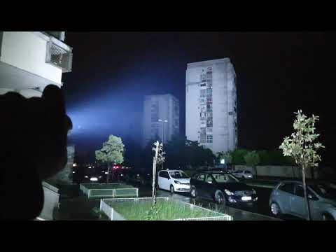 Fireflies E07 XPL-HI on massive power outage.