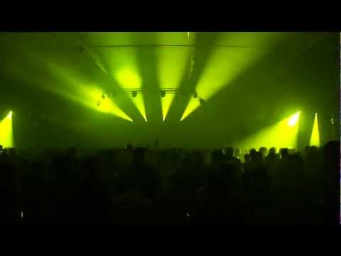 The Advent vs Industrialyzer