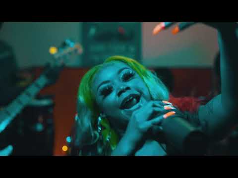 Malika Tiny- Hella Lit