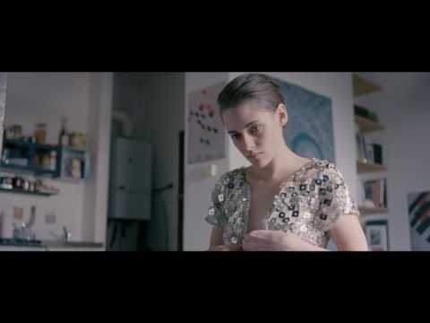 『パーソナル・ショッパー』衝撃の予告編