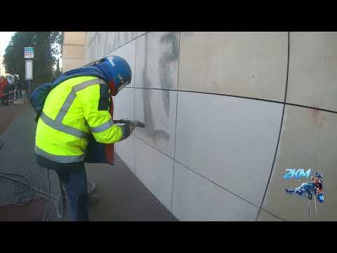 Comment enlever vos graffitis / Decapage ou aerogommage