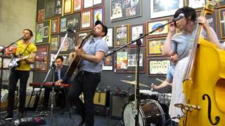 Nathaniel Rateliff "Still Trying" Live at Twist & Shout