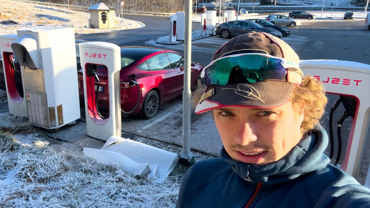 Hva skjer når vi lader et FRYST Tesla LFP batteri?