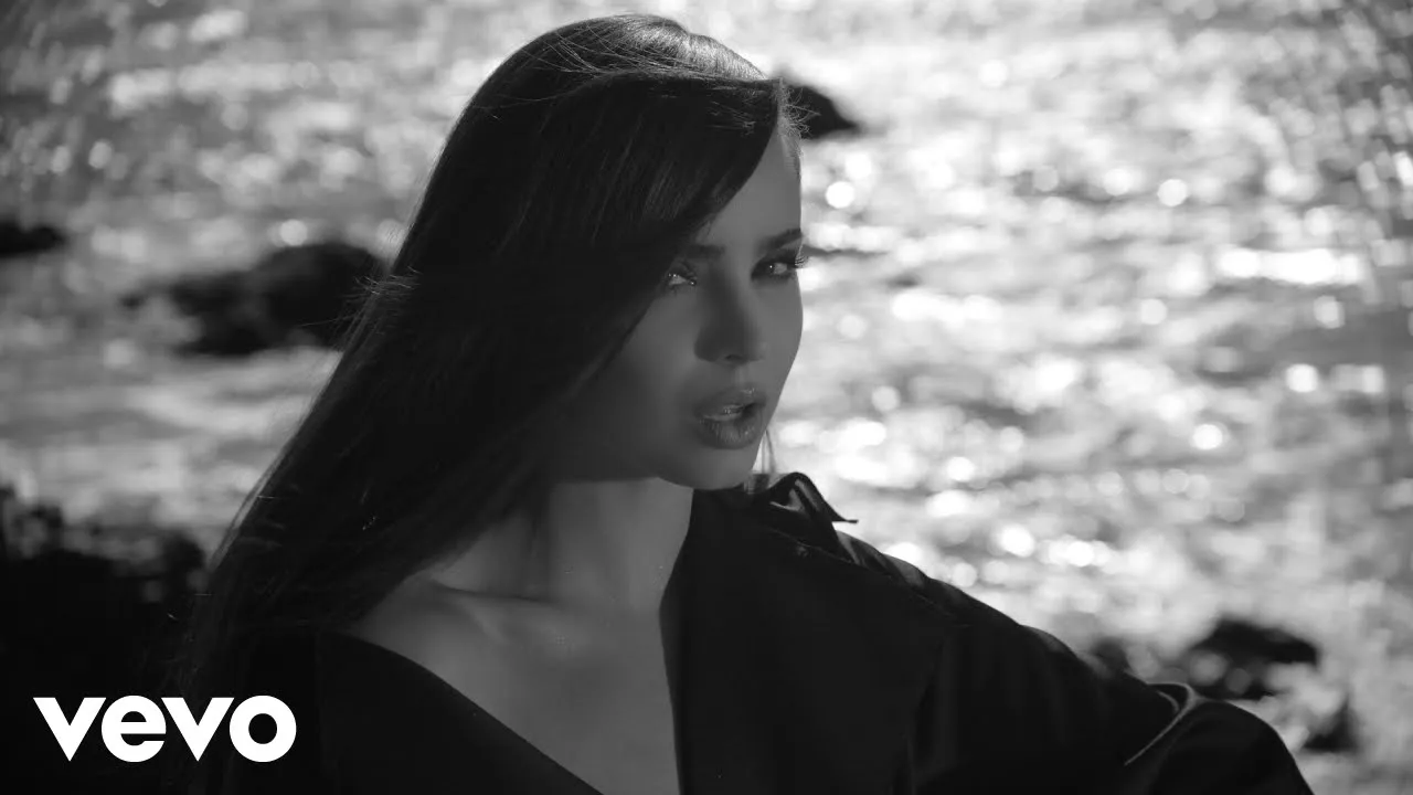 Lirik Lagu Hold on to Me - Sofia Carson dan Terjemahan