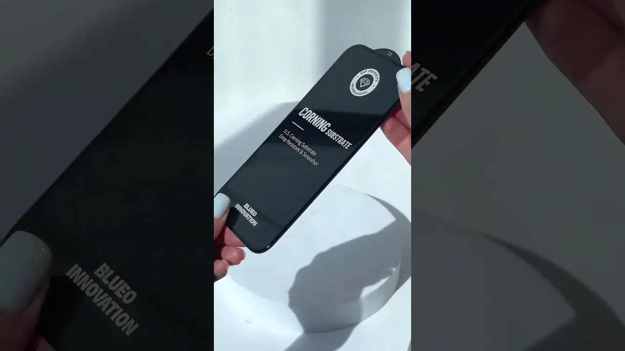Защитное 2.5D стекло Blueo Corning Gorilla Glass для Apple iPhone 15 Pro Max (6.7"), Черный