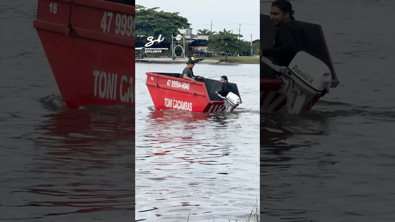 A Dumpster Boat! 😱 #boats #trash #funny