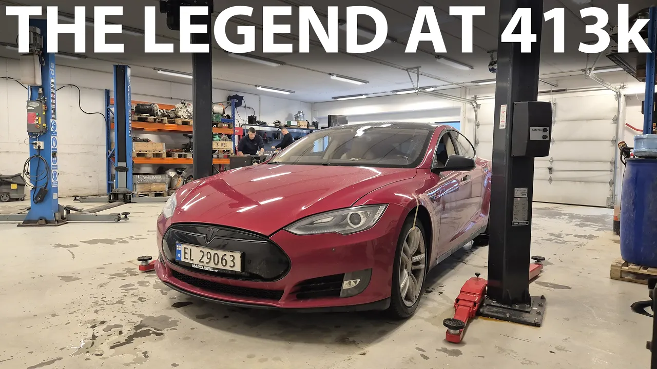 Millennium Falcon 2013 Tesla Model S P85 is at Elbilmek for repairs