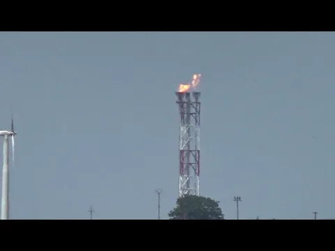 <span style="color:var(--accent)">Video:</span> A Tempa Rossa lo spettacolo della Total continua: fuoco e fiamme a volontà anche oggi