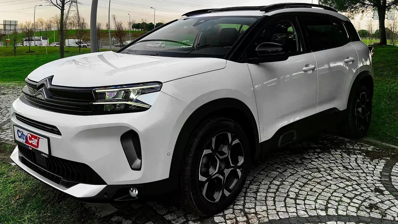 Citroen C5 Aircross (2023) - interior and Exterior Details (More Assertive)