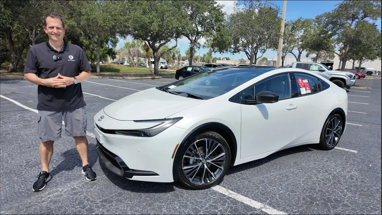 The 2027 Toyota Prius is a BETTER compact car than a Honda Prelude
