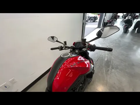 Ducati Monster 2022 Thumbnail alt