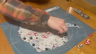 Meltwater. The game of tactical starvation in Antarctica
