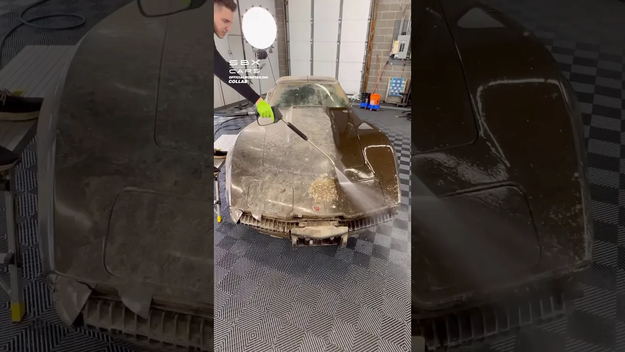 Getting rid of 34 years worth of dirt 😳 #corvette #carwash #supercars