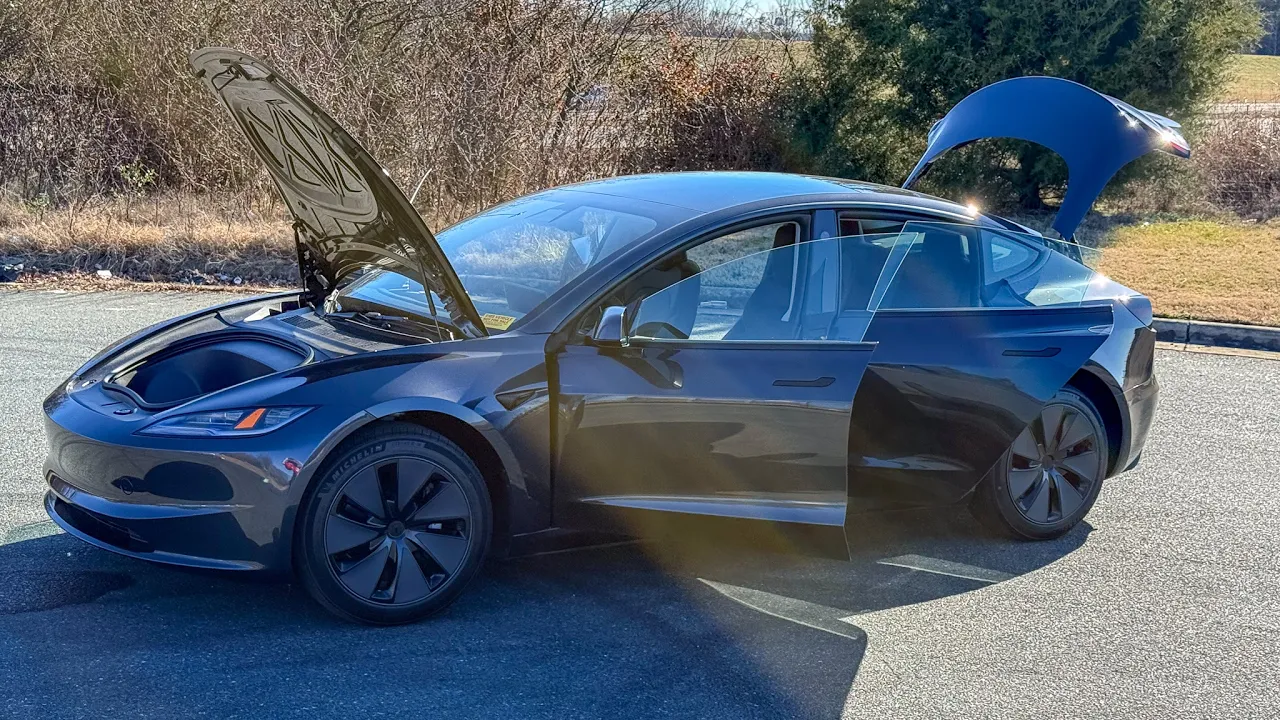 Cheapest 2025 Tesla Model 3! - Here's What's Included