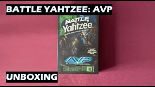 Unboxing Battle Yahtzee Alien vs Predator dice throwing board game