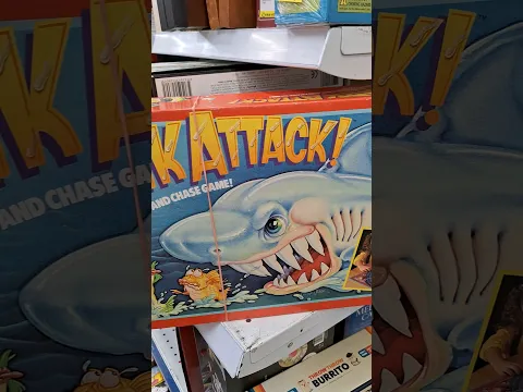 Shark Attack! board game collectible item #goldhunter137