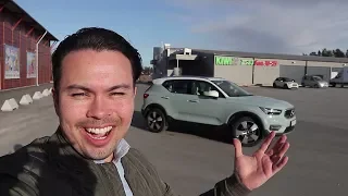 2018 Volvo XC40 Momentum: Detailed Exterior and Interior Tour!